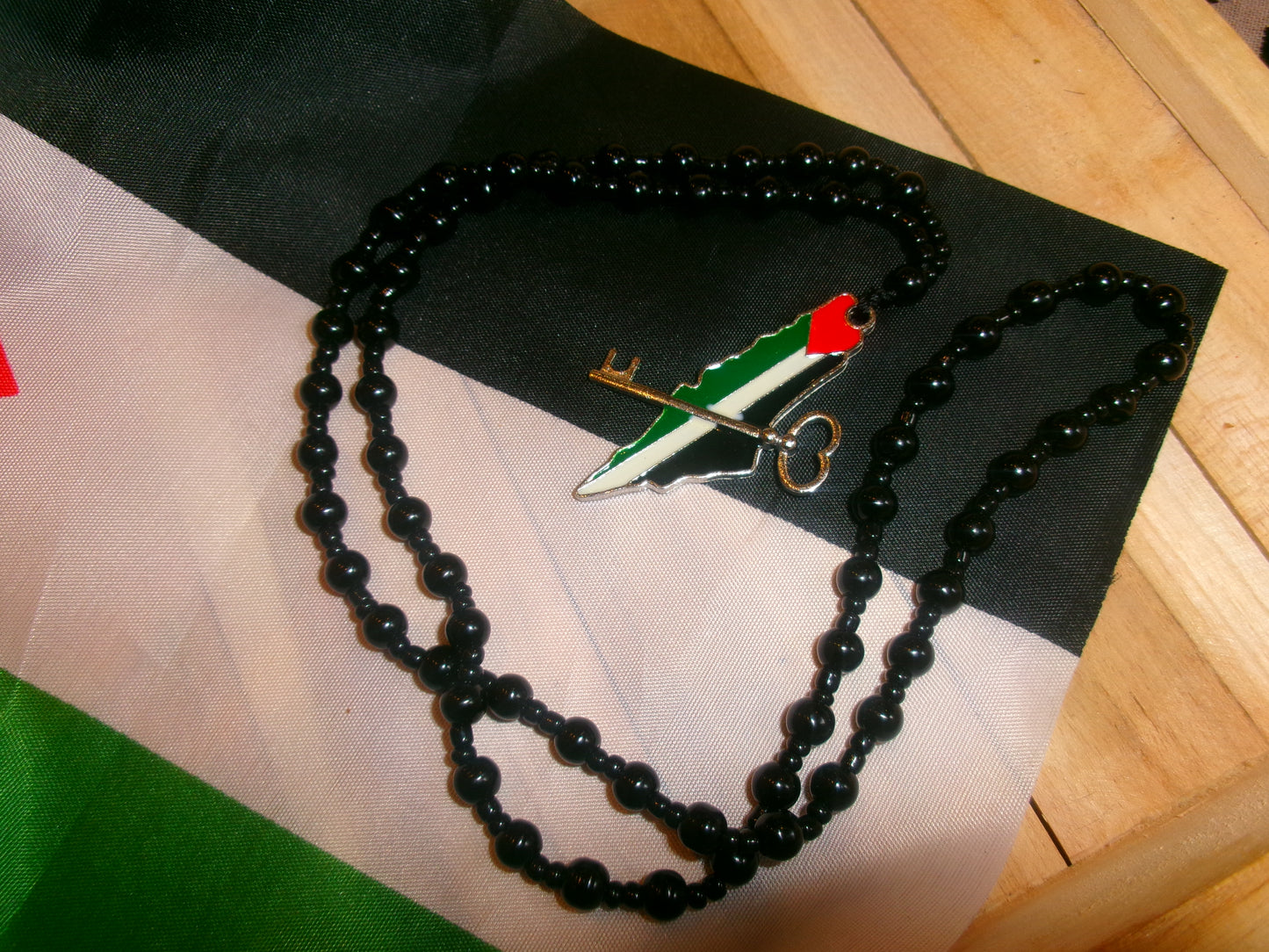 Chapelet perles noires Palestine