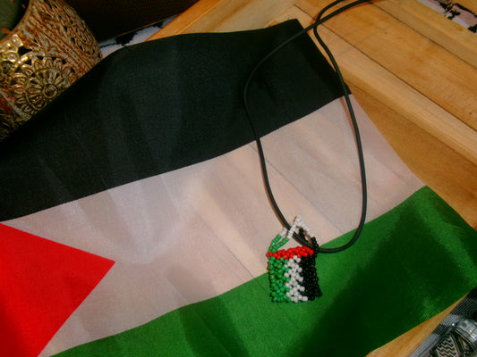 Collier Palestine perles en forme de sac